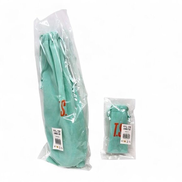 Taylor Swift Pearlescent Hair Brush & Barrette Gift Set The Life of a Showgirl - Picture 2 of 12